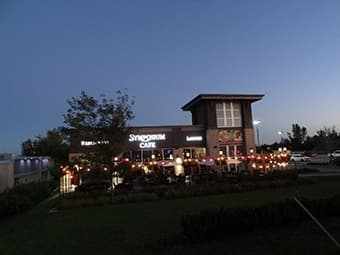 Symposium Cafe Lindsay Restaurant Outdoor